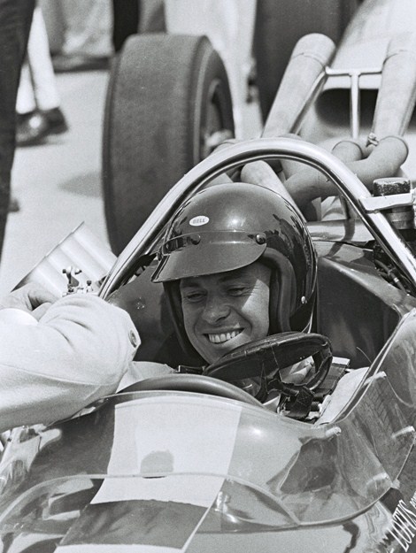 jim clark at 1964 indy 500 qualifying run